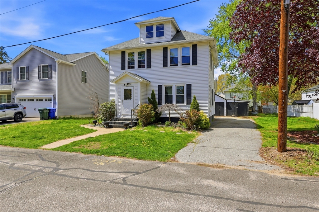 12 Angelo Street Springfield, MA 01119 - Photo 3 of 32