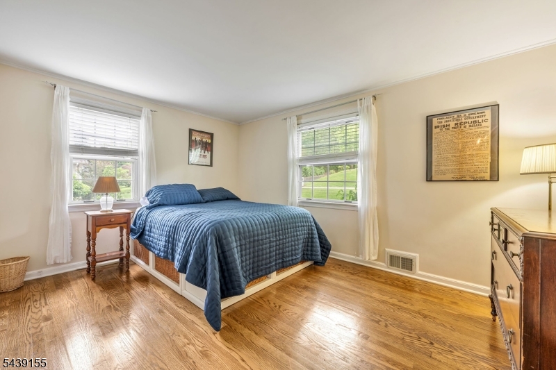 33 Runnymede Road Chatham, NJ 07928 - Photo 27 of 36
