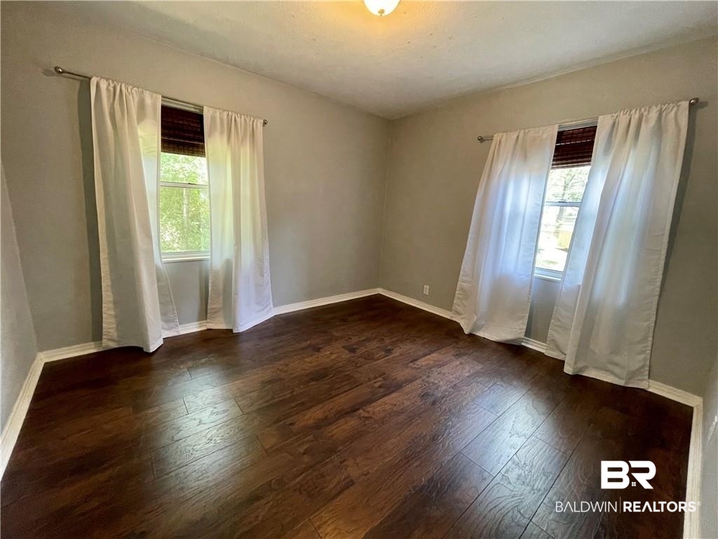 271 Jennings Court Mobile, AL 36606 - Photo 4 of 7