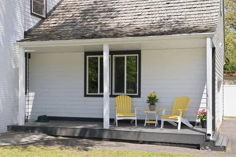 $750,000 | 4850 West 64th Street, Edina, MN 55435