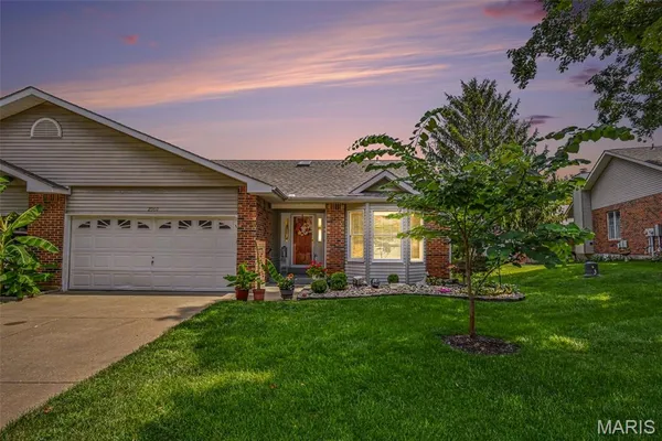 $350,000 | 2960 Sylvan Lane, Unit 5D, St. Charles, MO 63301