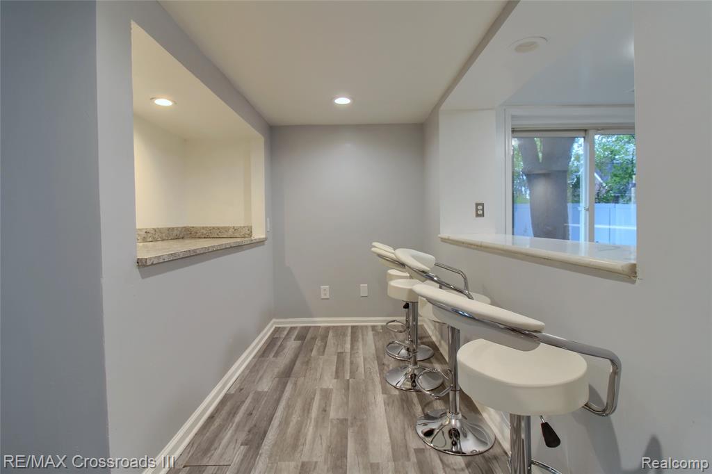 43216 Bemis Road Belleville, MI 48111 - Photo 13 of 38