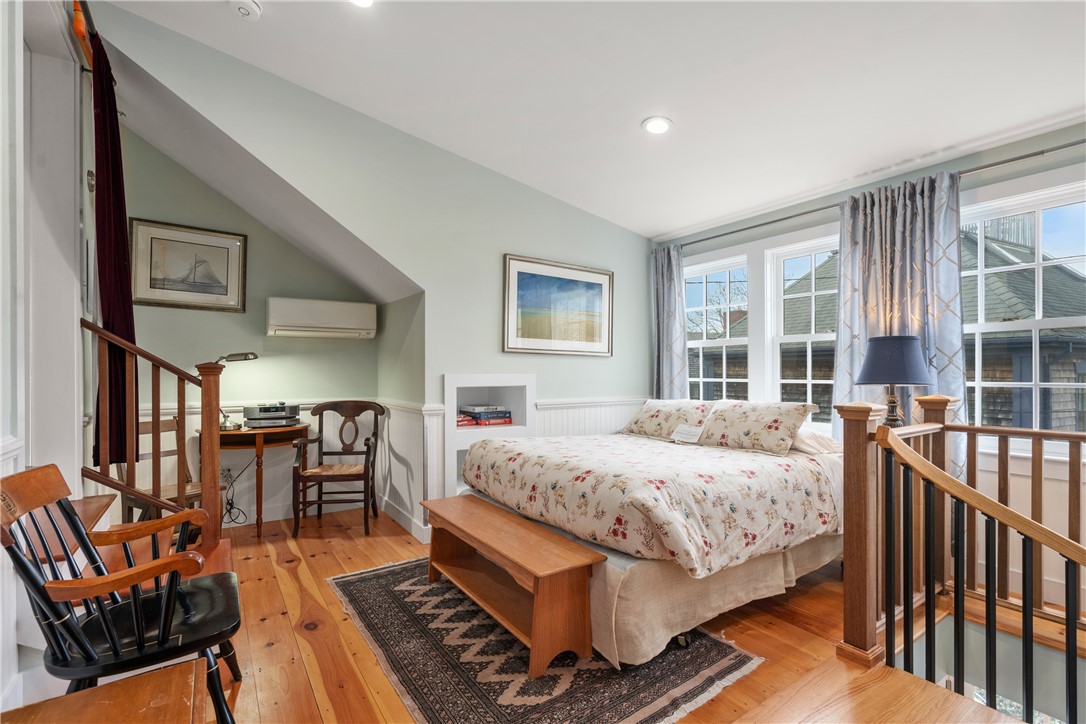 205 Spring Street Newport, RI 02840 - Photo 12 of 49