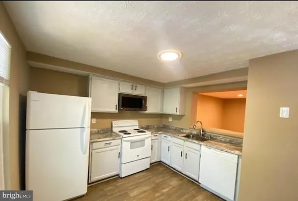 $2,899 | 14103 Armilla Court, Burtonsville, MD 20866