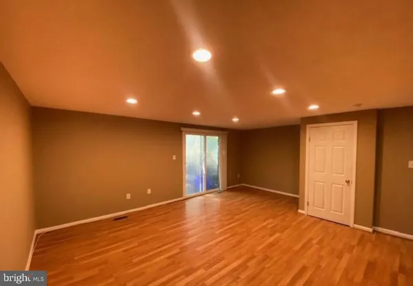$2,899 | 14103 Armilla Court, Burtonsville, MD 20866