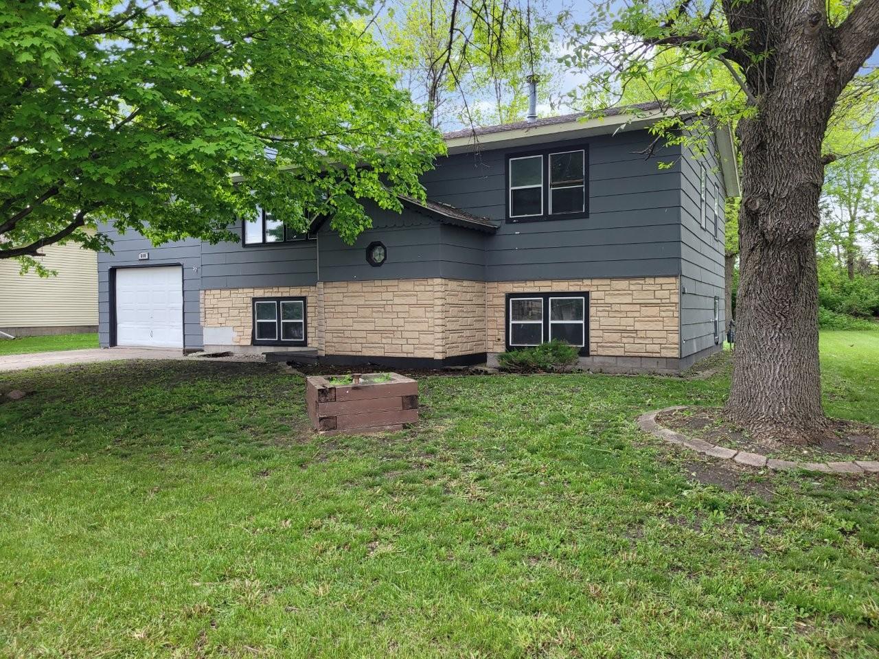 640 Ranchwood Drive Bird Island, MN 55310 - Photo 2 of 33