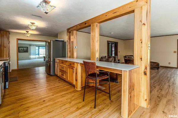 $375,000 | 2611 West Striegel Road, Carbondale, IL 62901