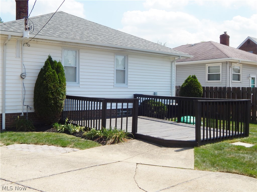 6336 Stanbury Road Parma, OH 44129 - Photo 17 of 20