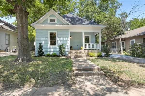 $249,000 | 627 West Monterey Street, Denison, TX 75020