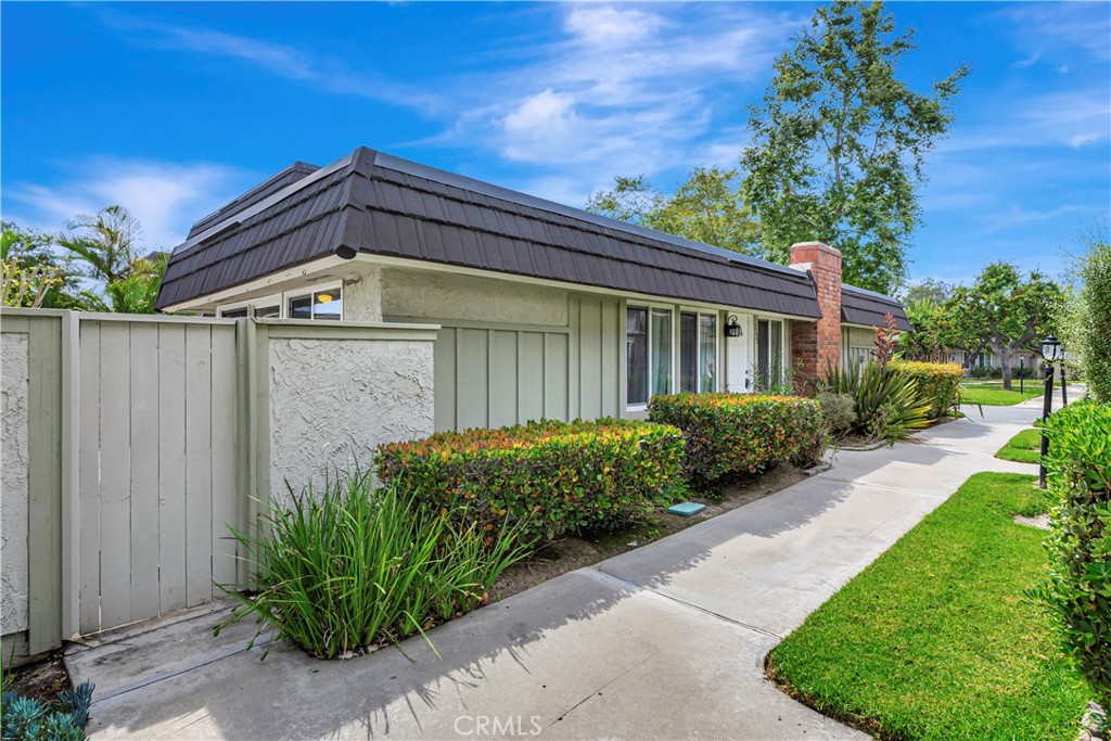 5371 Victoria Place Westminster, CA 92683 - Photo 4 of 48