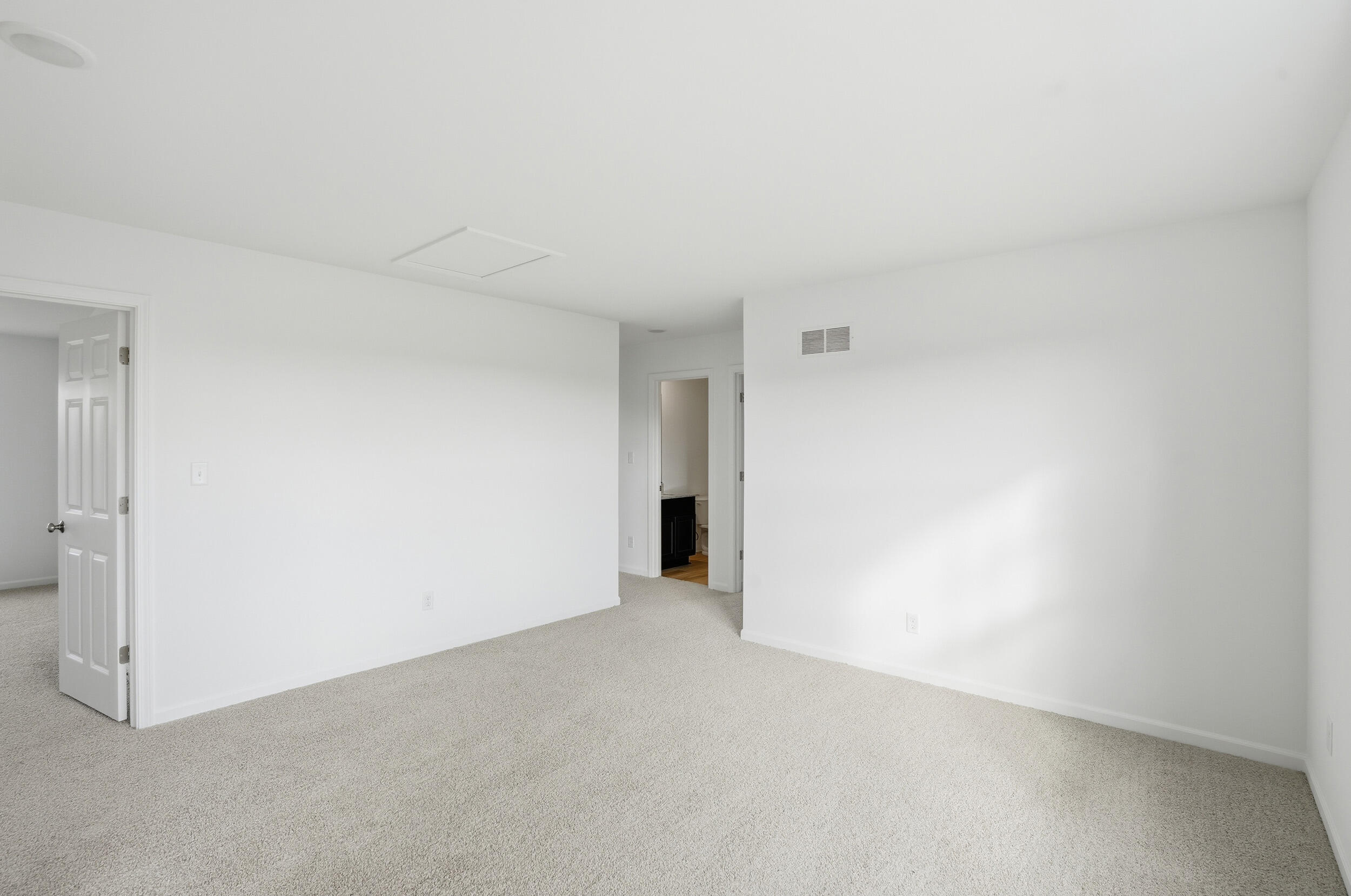 10392 Knox Street Crown Point, IN 46307 - Photo 24 of 31 a view of an empty room