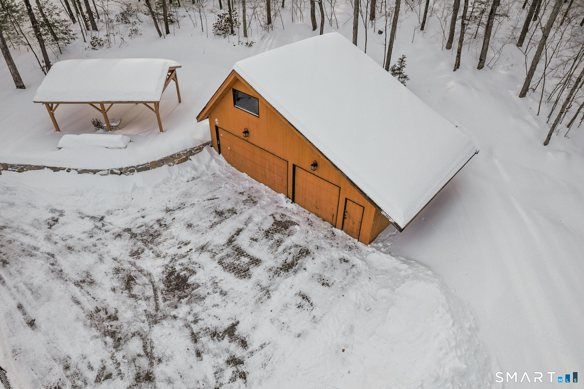 305 Westledge Drive Torrington, CT 06790 - Photo 37 of 37 a view of a living room