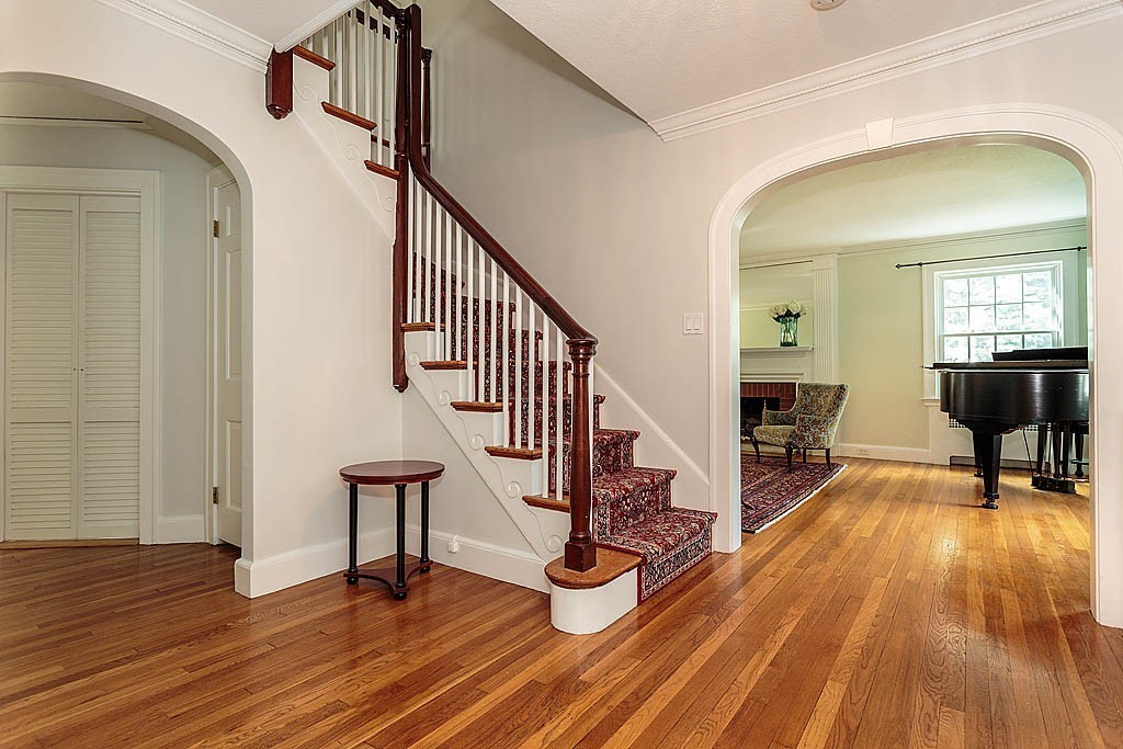 167 Lewis Road Belmont, MA 02478 - Photo 9 of 27 Gallery Image 9