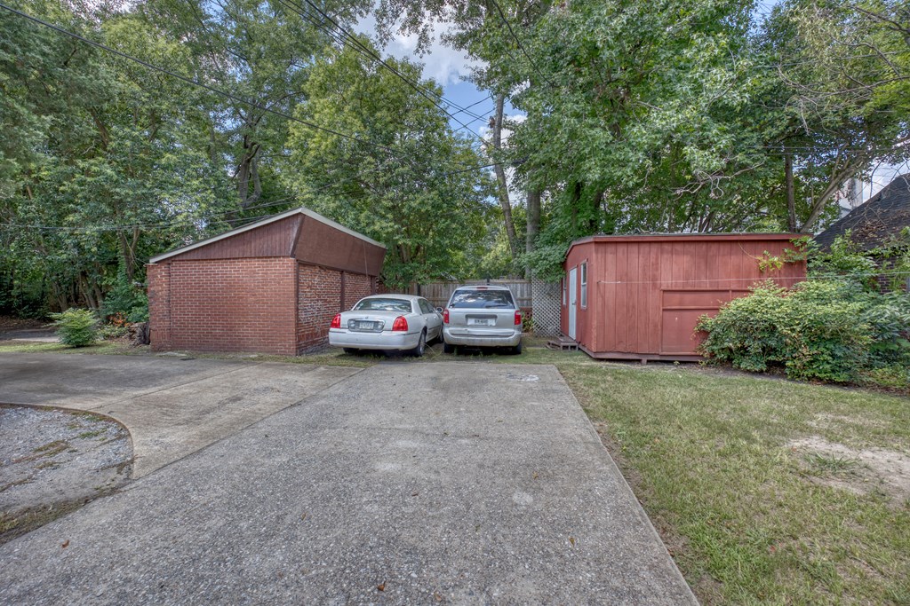 1641 16th Avenue Columbus, GA 31901 - Photo 51 of 76 Storage Sheds and parking
