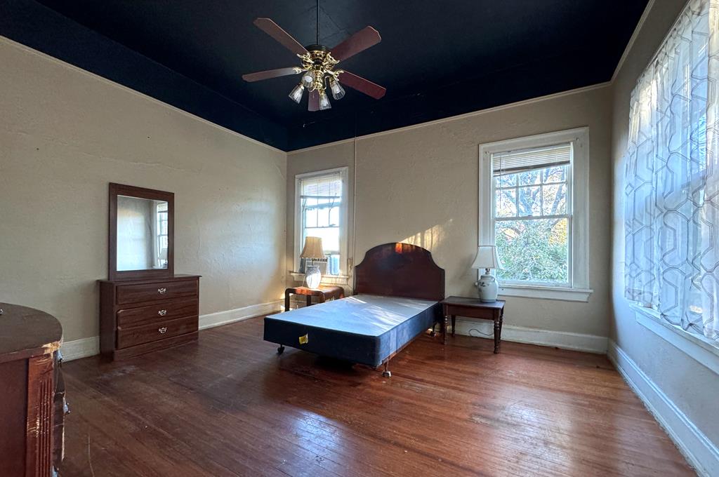 1641 16th Avenue Columbus, GA 31901 - Photo 63 of 76 a living room with furniture and a window