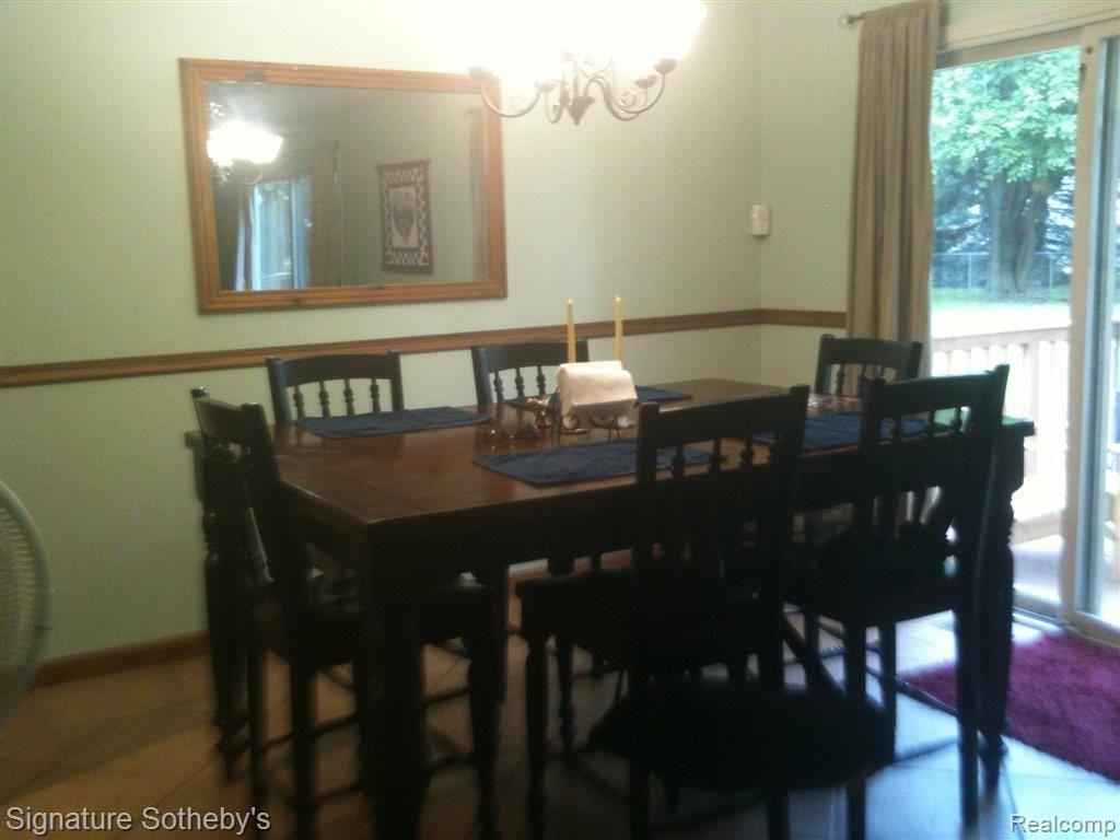 Dining Room.JPG