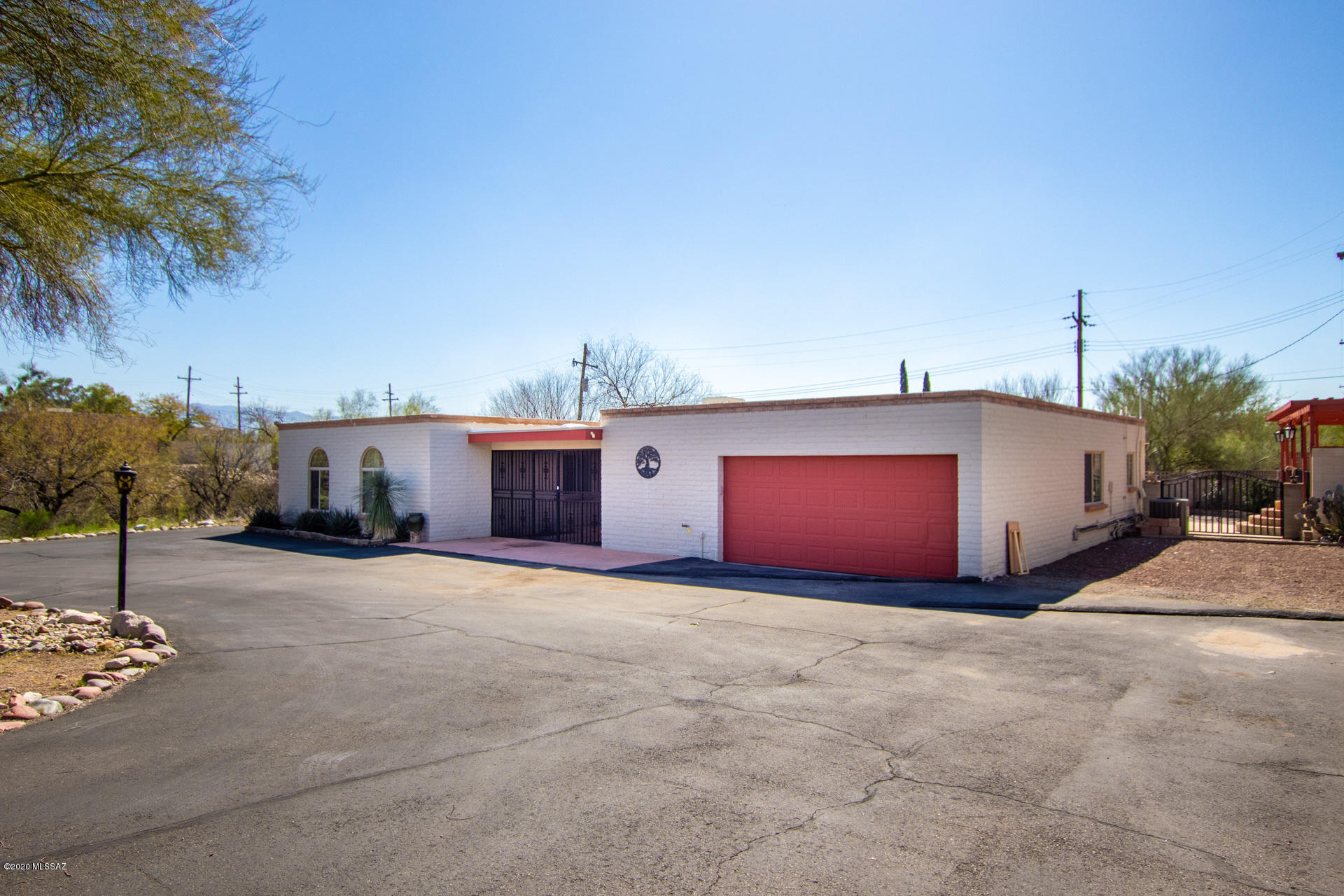 6850 East River Road Tucson, AZ 85750 - Photo 2 of 25 Front