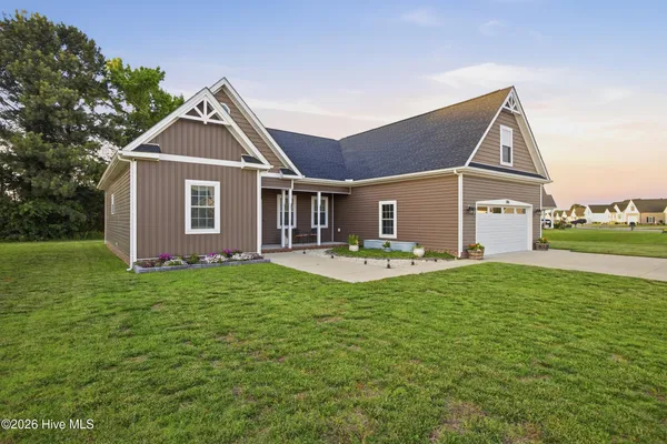 $439,900 | 206 Pleasant Drive, Elizabeth City, NC 27909