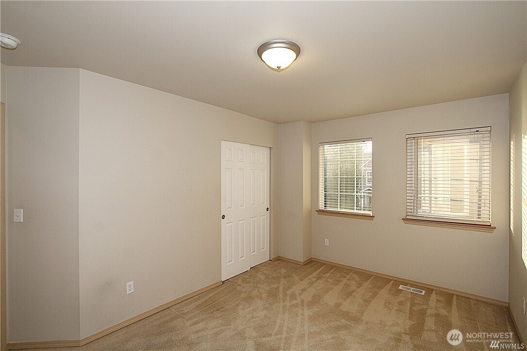 2422 Stafford Way Bothell, WA 98012 - Photo 6 of 18