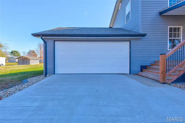 $280,000 | 8 Maple Street, Moro, IL 62067