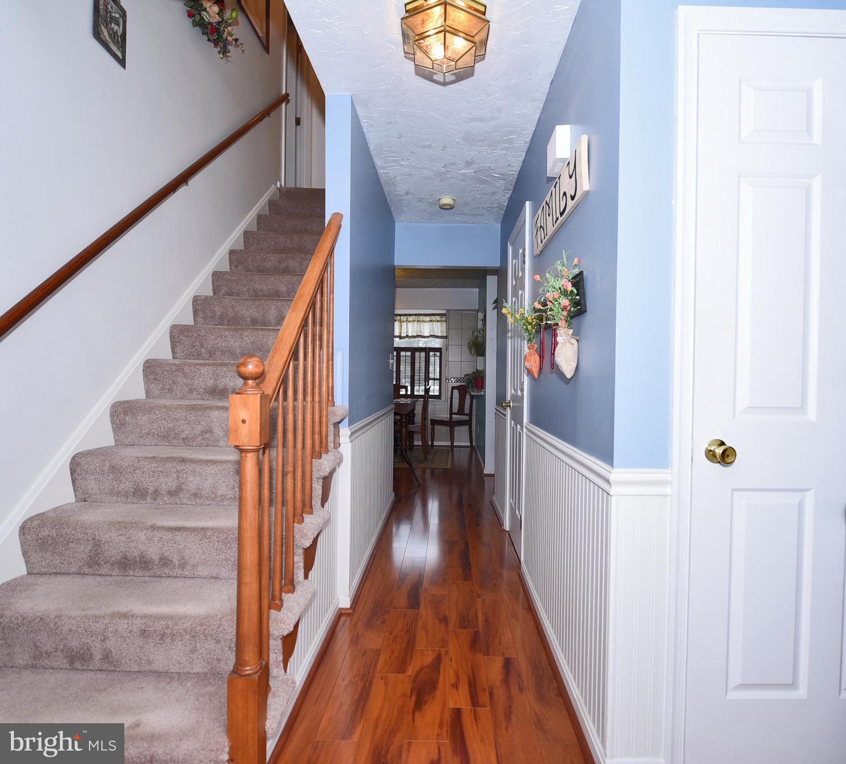 7242 Oliver Beach Road Baltimore, MD 21220 - Photo 11 of 30 Foyer/Entrance