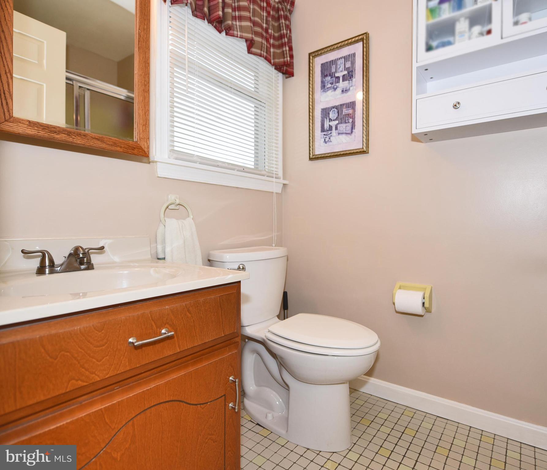 7242 Oliver Beach Road Baltimore, MD 21220 - Photo 21 of 30 Bath (Master)