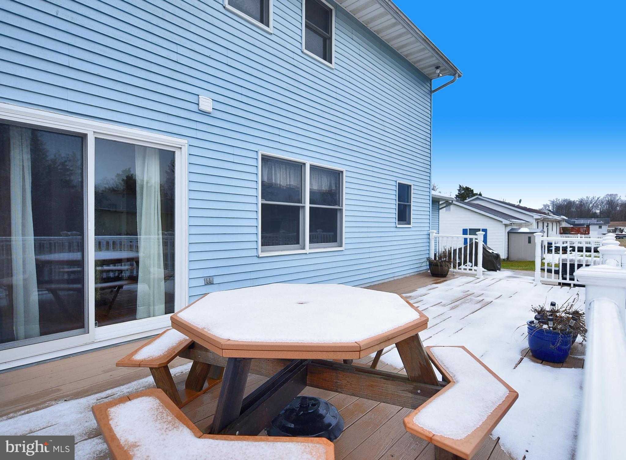 7242 Oliver Beach Road Baltimore, MD 21220 - Photo 27 of 30 Spacious deck great for entertaining