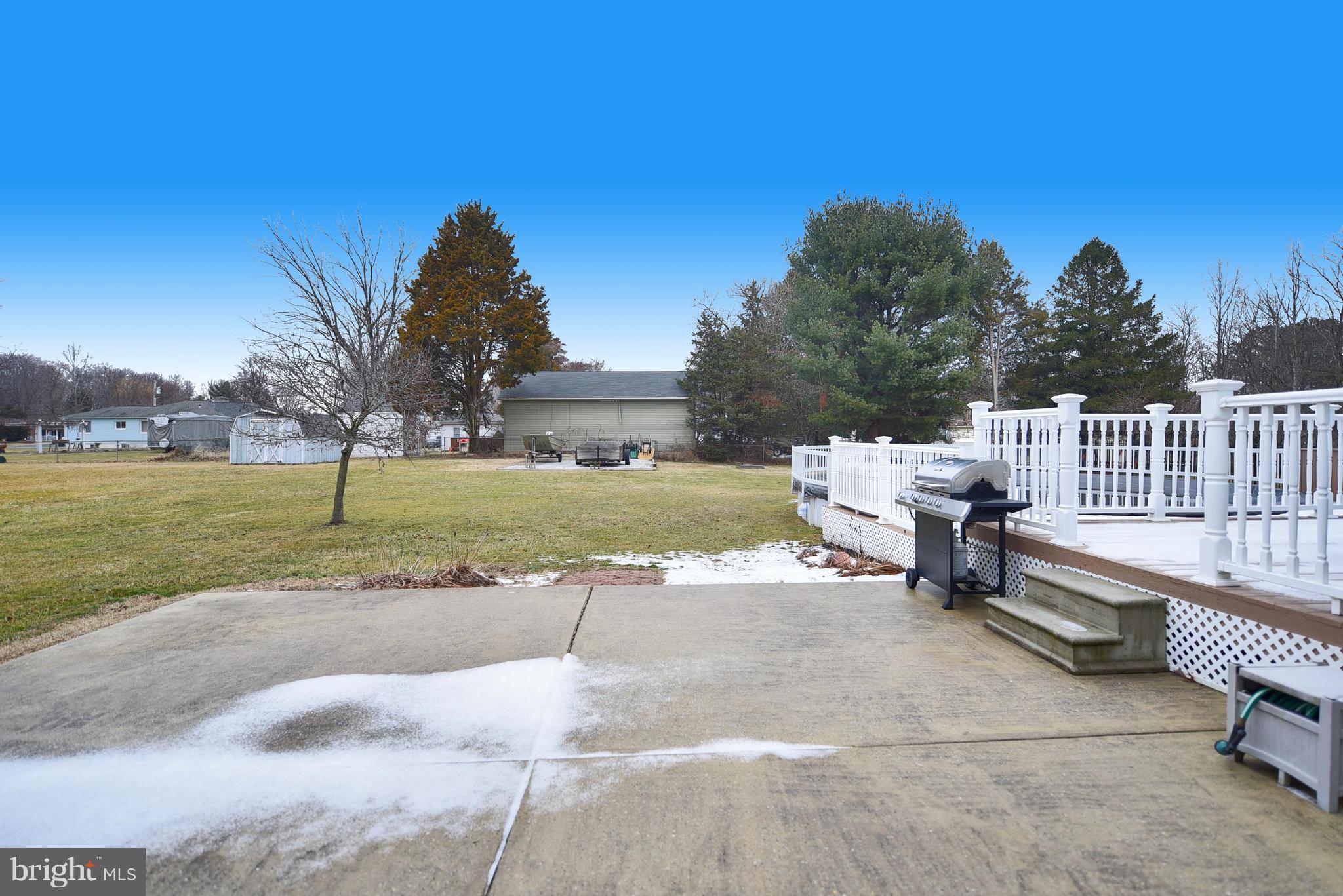 7242 Oliver Beach Road Baltimore, MD 21220 - Photo 10 of 30 Huge patio!