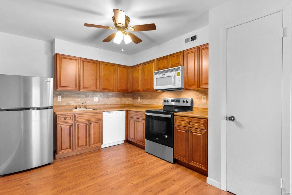 733 Ridgeside Drive, Unit H Ballwin, MO 63021 - Photo 5 of 18 Gallery Image 5