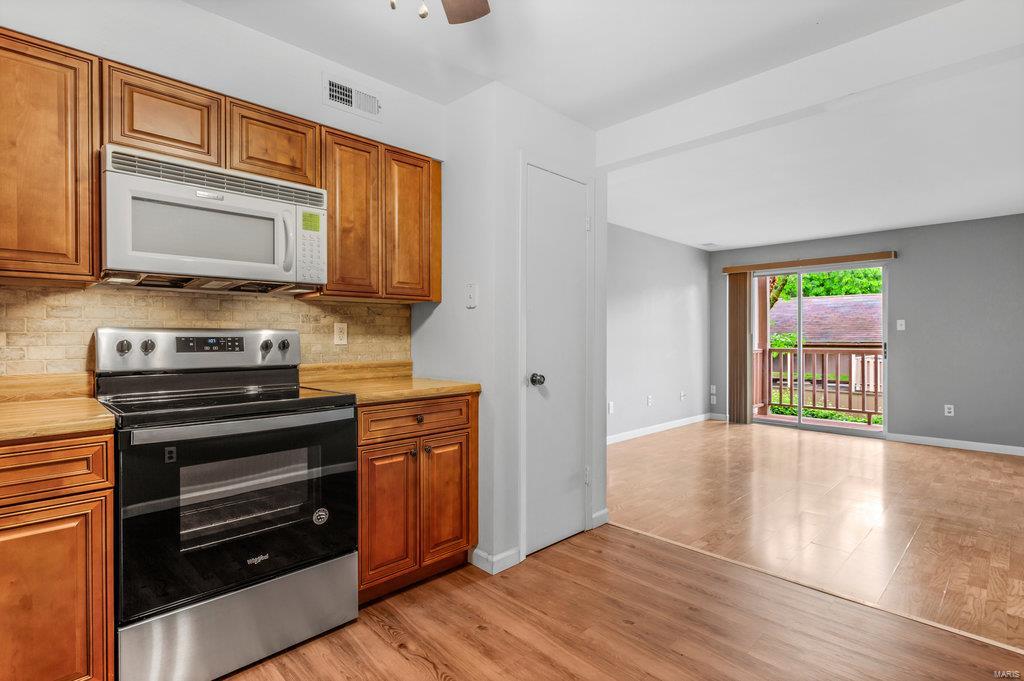 733 Ridgeside Drive, Unit H Ballwin, MO 63021 - Photo 6 of 18 Gallery Image 6