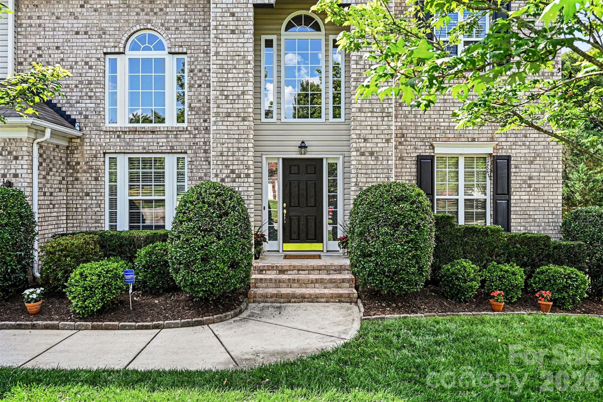 3124 Grandeur Road Charlotte, NC 28269 - Photo 2 of 48