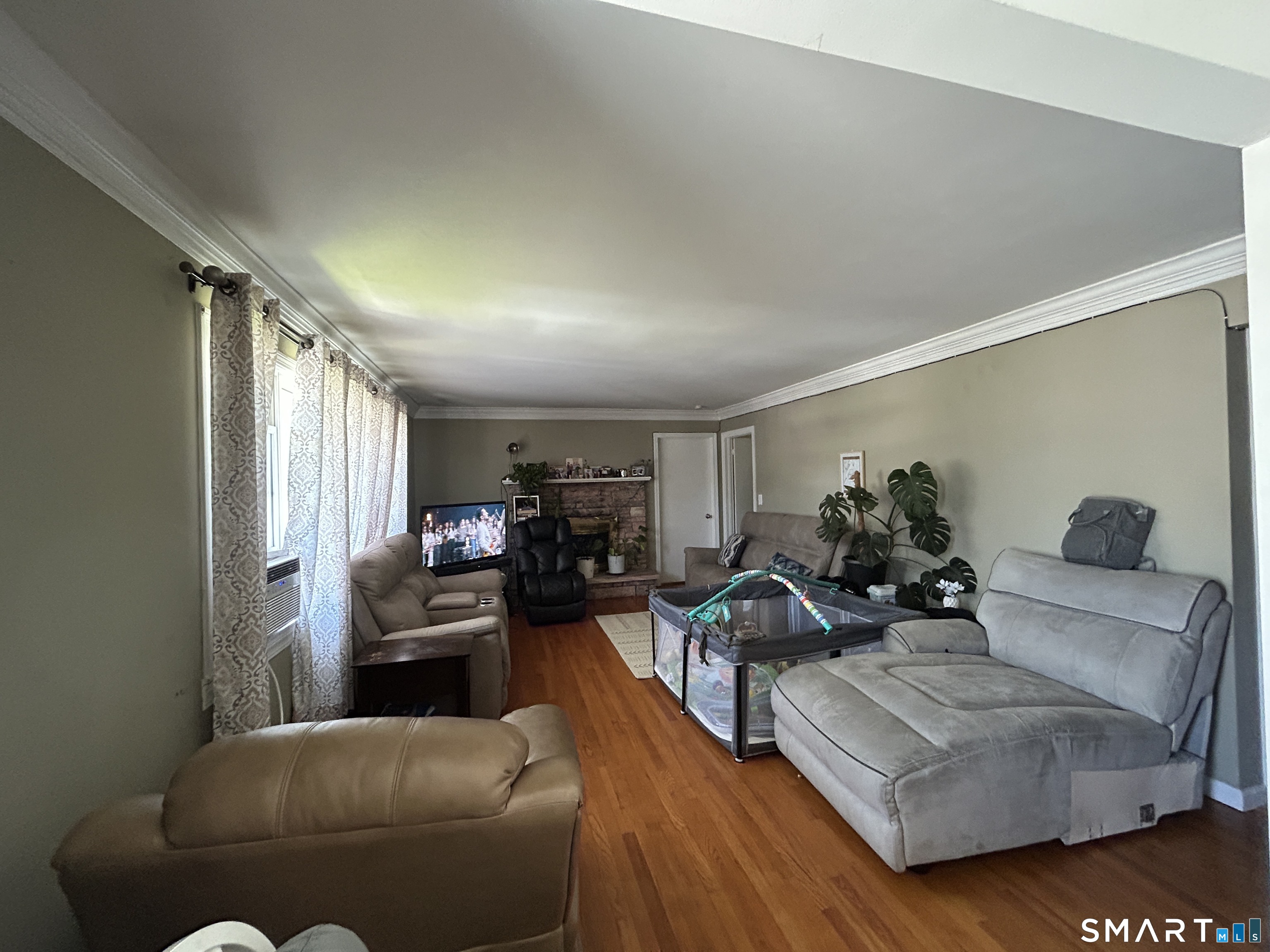 433 Highland Drive Waterbury, CT 06708 - Photo 2 of 21