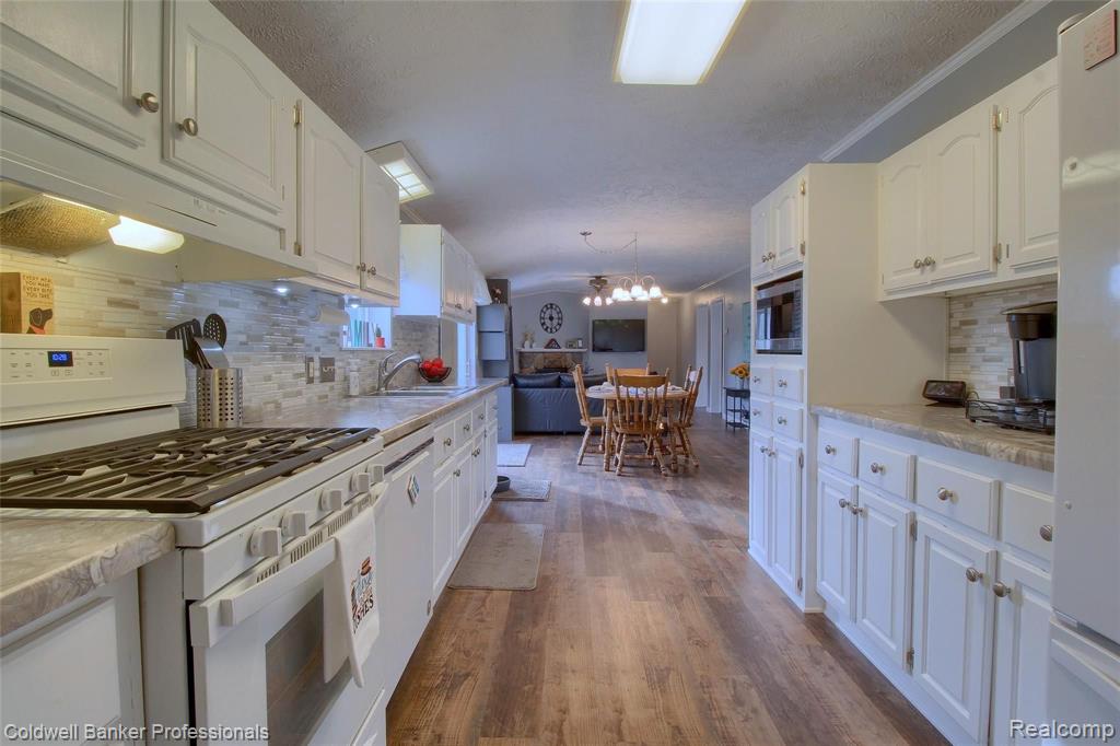 4956 Sycamore Road Newport, MI 48166 - Photo 10 of 30