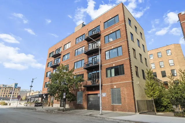 $6,000 | 1152 West Fulton Market, Unit 4A, Chicago, IL 60607