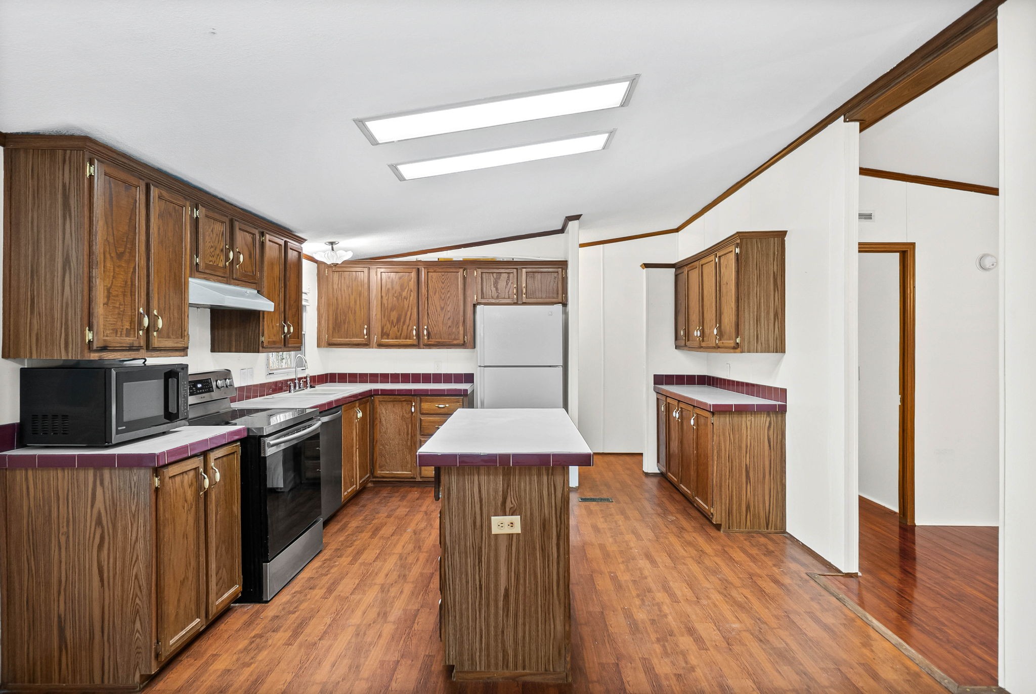 5120 Roaring Springs Road Cadiz, KY 42211 - Photo 13 of 40