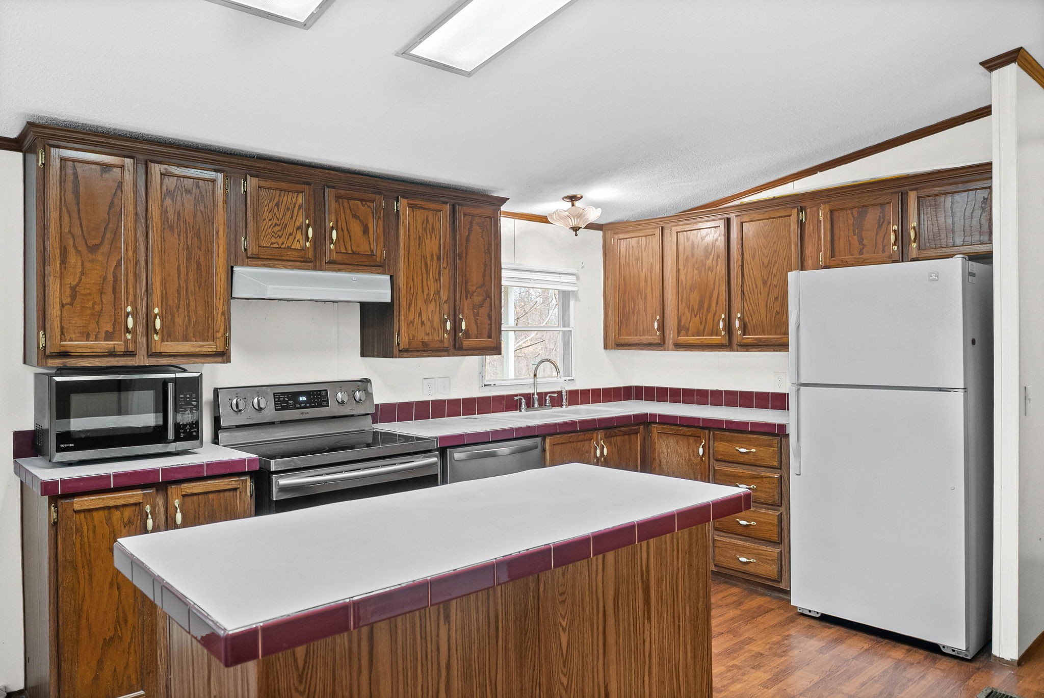 5120 Roaring Springs Road Cadiz, KY 42211 - Photo 2 of 40