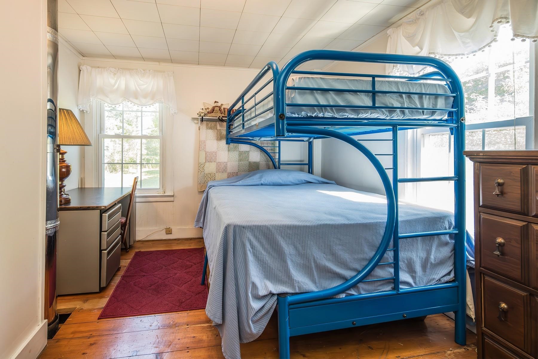 6948 Us Route Pittsford, VT 05763 - Photo 26 of 32