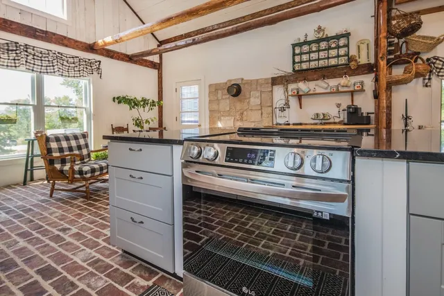 $480,000 | 6948 Us Route, Pittsford, VT 05763