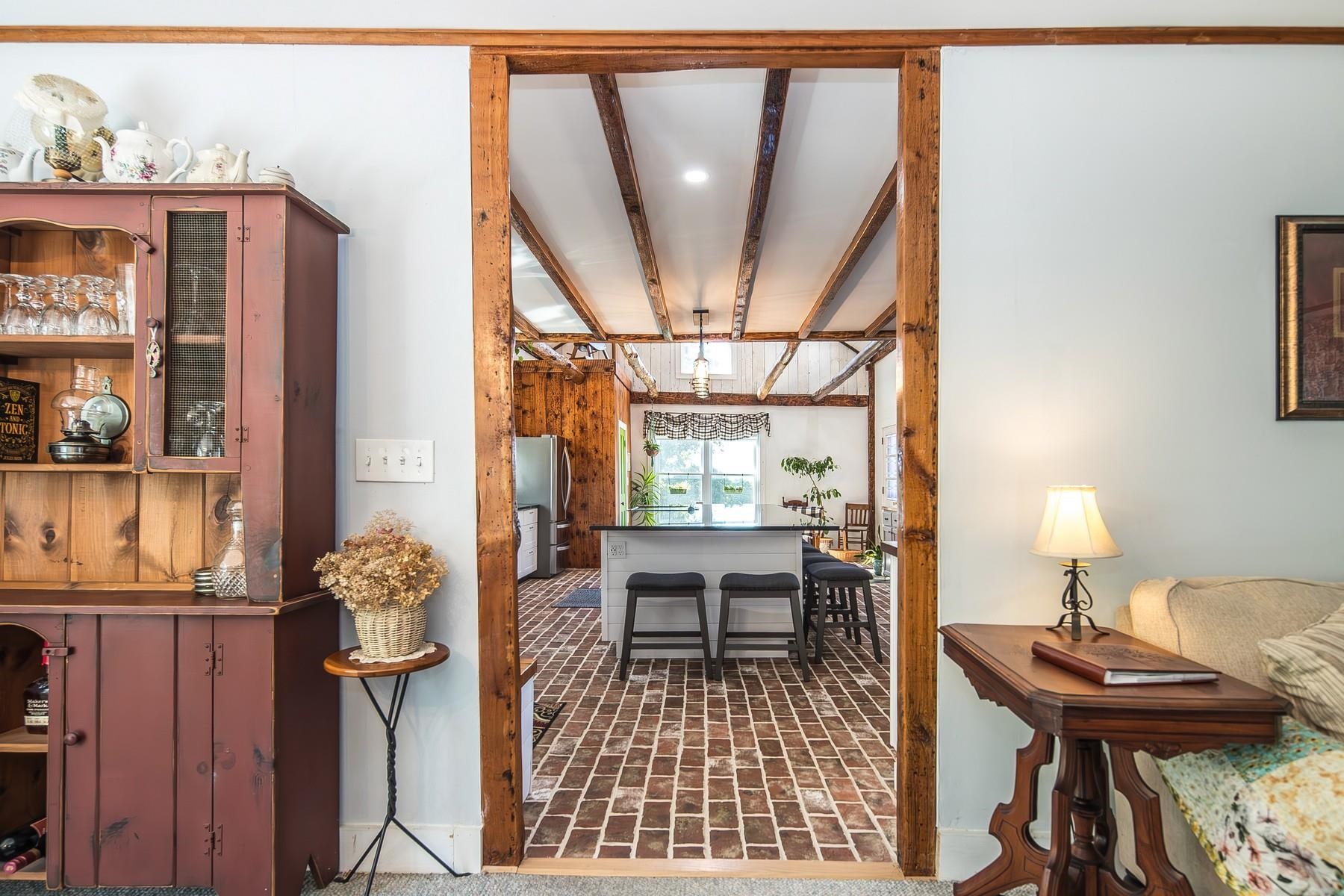 6948 Us Route Pittsford, VT 05763 - Photo 6 of 32