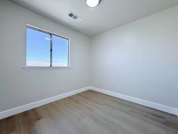 $289,900 | 725 South Monterey Avenue, Coalinga, CA 93210