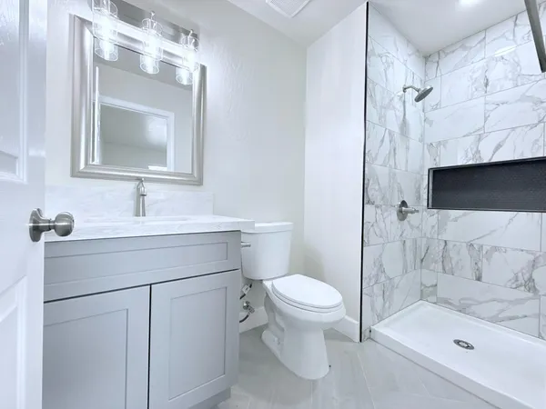 $289,900 | 725 South Monterey Avenue, Coalinga, CA 93210