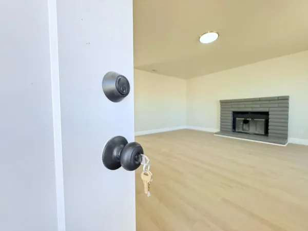 $289,900 | 725 South Monterey Avenue, Coalinga, CA 93210