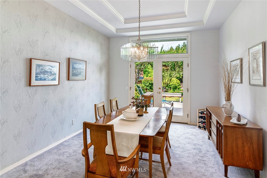 2911 Russet Road Brier, WA 98036 - Photo 8 of 25 Gallery Image 8