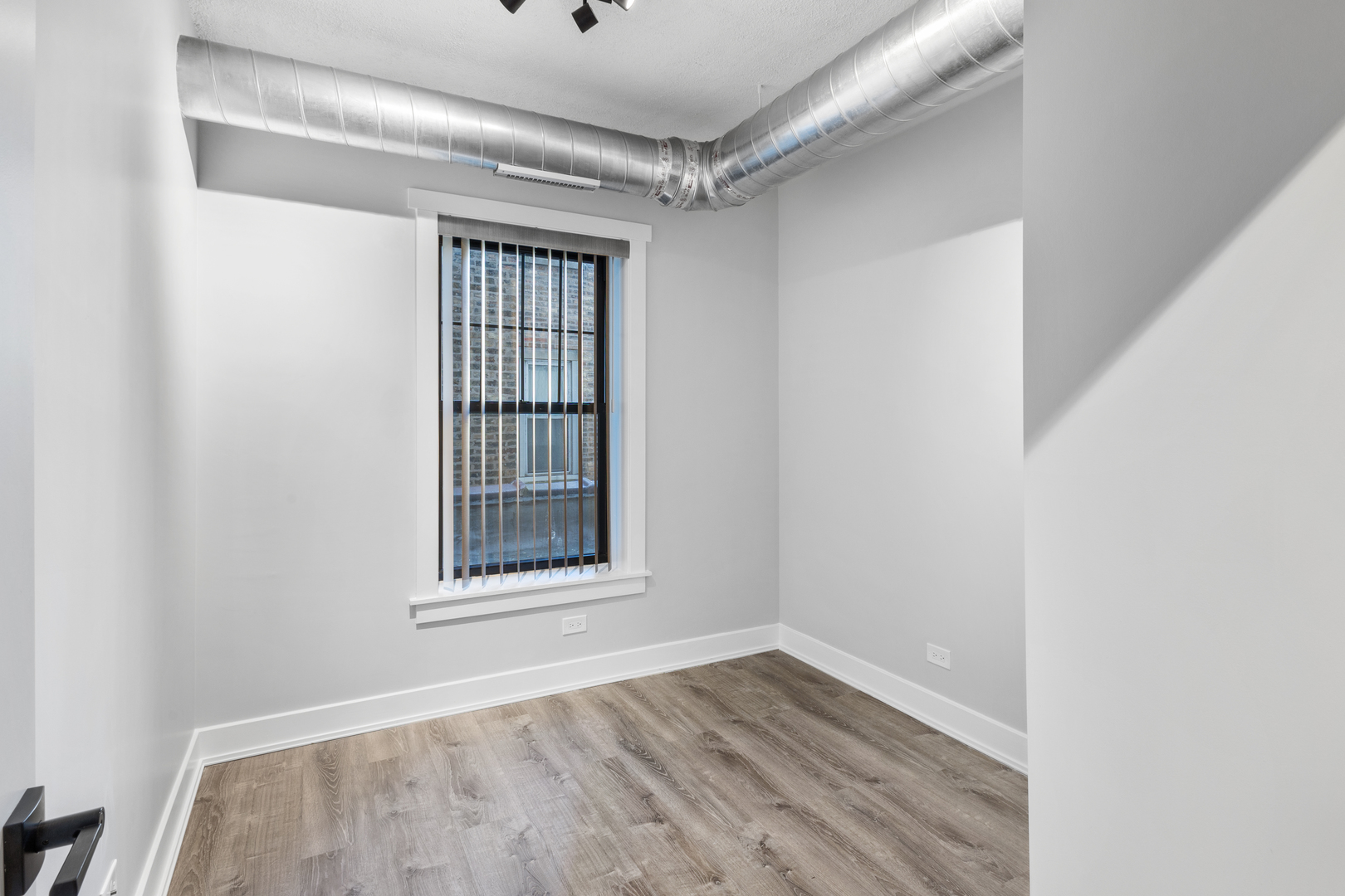 7645 North Sheridan Road, Unit 503 Chicago, IL 60626 - Photo 6 of 13