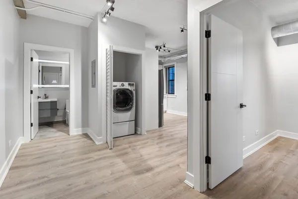 $1,616 | 7645 North Sheridan Road, Unit 503, Chicago, IL 60626