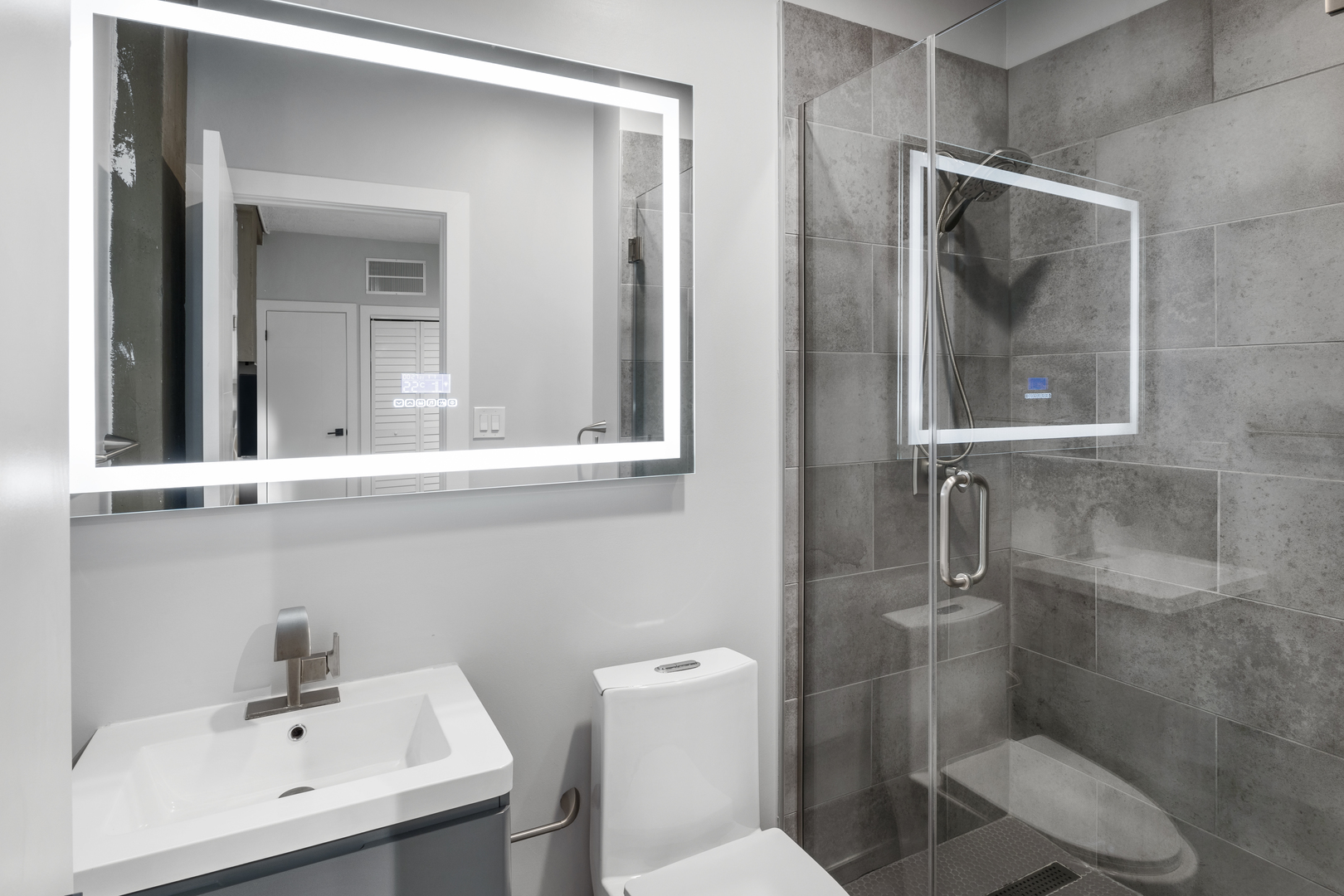 7645 North Sheridan Road, Unit 503 Chicago, IL 60626 - Photo 9 of 13