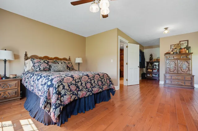 $1,750,000 | 550 Country View Private Drive, Blountville, TN 37617