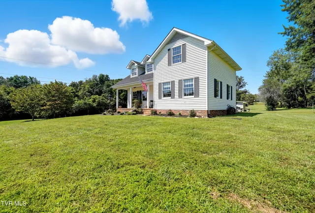 $1,750,000 | 550 Country View Private Drive, Blountville, TN 37617