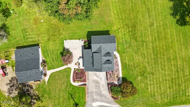 $1,750,000 | 550 Country View Private Drive, Blountville, TN 37617