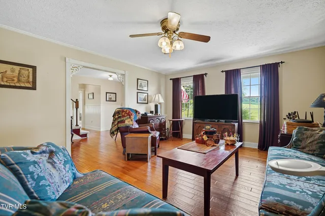 $1,750,000 | 550 Country View Private Drive, Blountville, TN 37617